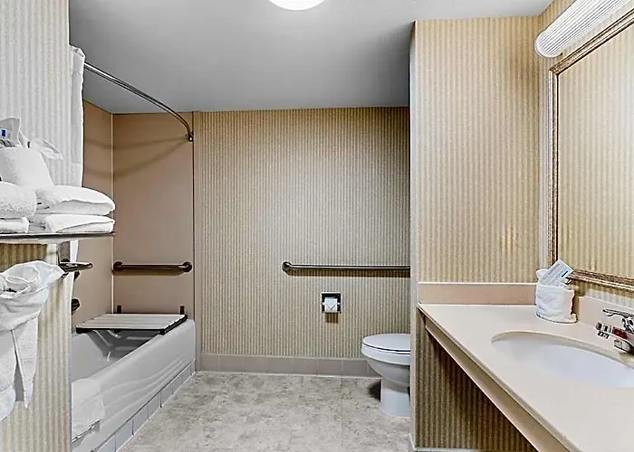 Surestay By Western 4*