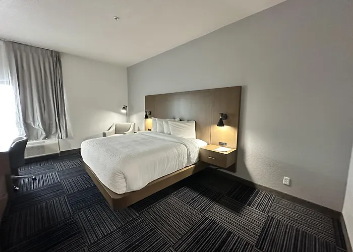 Surestay By Western Hotel 4*