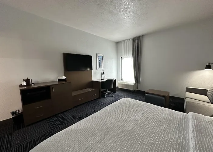 Surestay By Western Hotel 4*